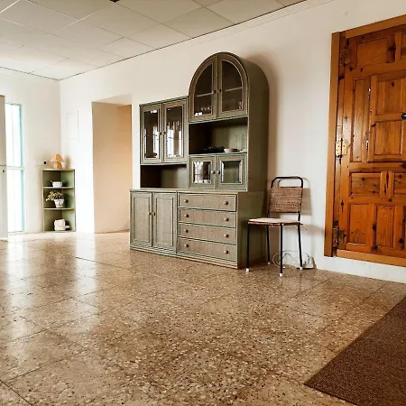 Semesterbostad Ca Leo *